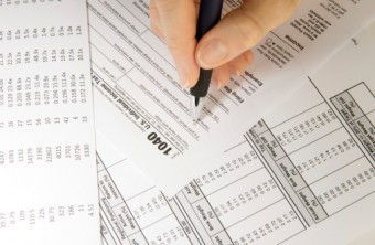 Does a Tax Preparer Need to Be an Accountant?