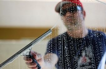 How Much Do Window Washers Cost?