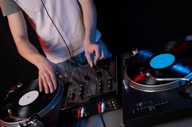 dj with turntable