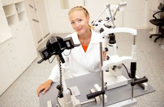How to Obtain a Low‐Cost Eye Exam