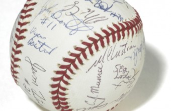 How to Value and Collect Baseball Memorabilia