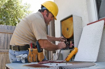 How an HVAC Contractor Can Help Keep Your AC System Running Longer
