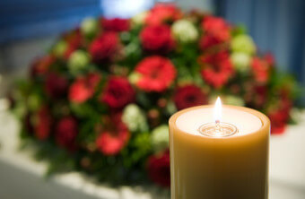 When Should I Schedule Funeral and Memorial Services?
