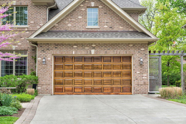 How to Choose the Best Replacement for Your Garage Door