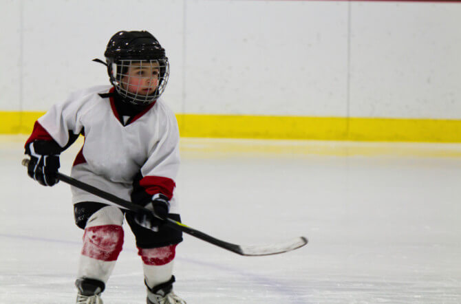 How to Help Your Hockey Player Avoid a Concussion