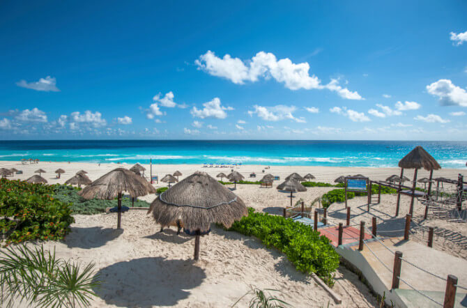 Spring Break: 8 Reasons to Choose Cancun